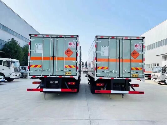 HOWO 4 * 2 Explosive Equipment Transport Vehicle Explosive Transport ...
